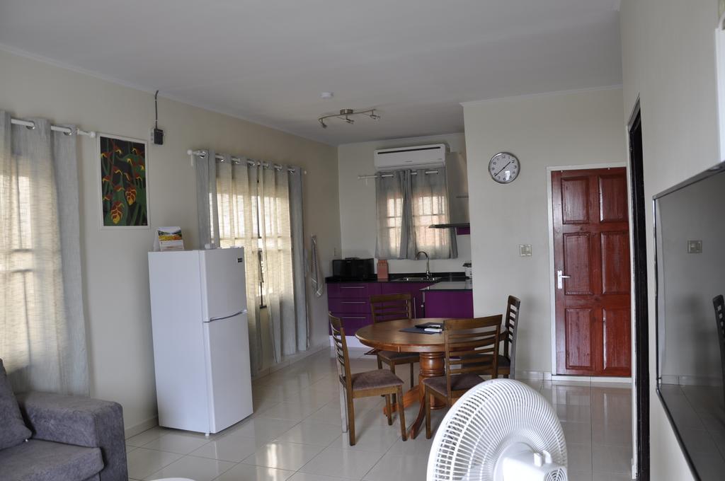 Riando appartement Rainville Paramaribo Esterno foto